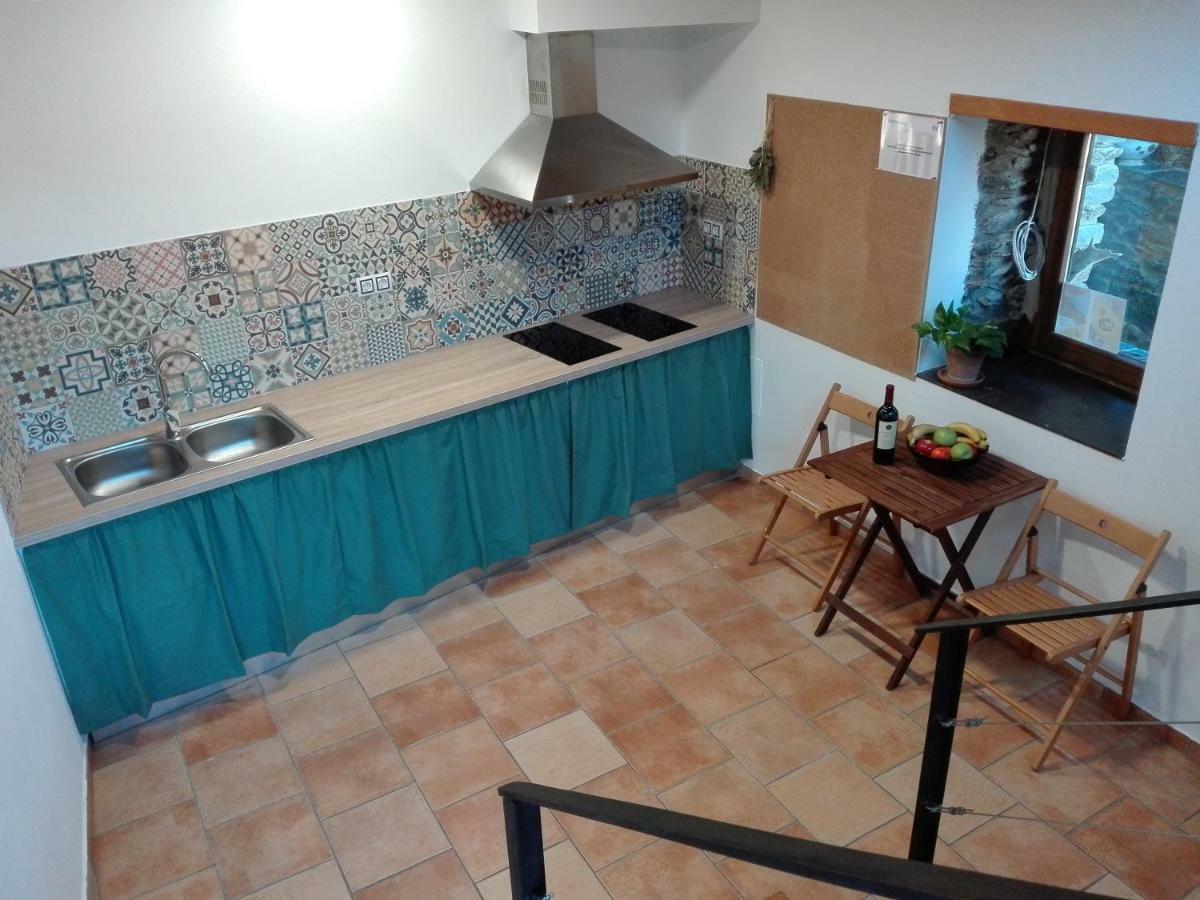 Refugi Casa Canelo Rodes Exterior photo